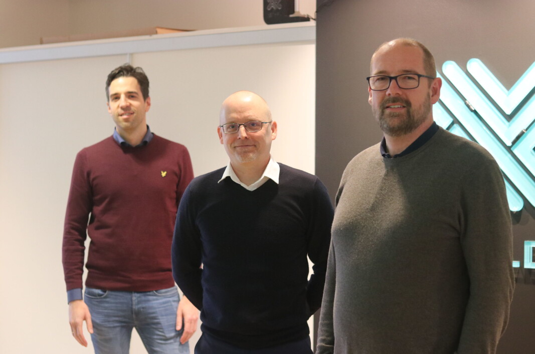 Kommersiell direktør Eirik Lystad Hagem (t.v), administrende direktør Jan Bjørnar Lund og teknisk direktør og med-gründer Dag T. Wisland i Novelda. Kommersiell direktør Eirik Lystad Hagem (t.v), administrende direktør Jan Bjørnar Lund og teknisk direktør og med-gründer Dag T. Wisland i Novelda.