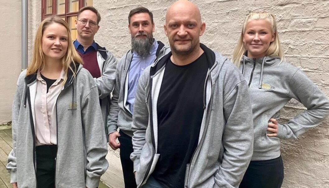 Teamet i Leid.no. Fra venstre: Marit Krogstad (PR), Håkon Stenbakk (CTO), Andreas Bukholm (Gründer), Thommy Tellefsen (Gründer) og Birna Jakobsdottir (intern) Teamet i Leid.no. Fra venstre: Marit Krogstad (PR), Håkon Stenbakk (CTO), Andreas Bukholm (Gründer), Thommy Tellefsen (Gründer) og Birna Jakobsdottir (intern)