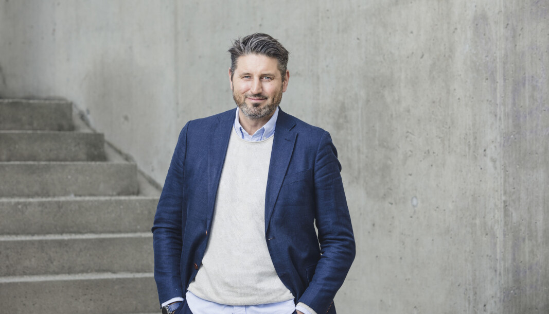 Ronni Møller Pettersen blir sjef for Sparebank1s nye sparesatsing. Han er idag konserndirektør for innovasjon og marked i Sparebank 1 Nord-Norge. Ronni Møller Pettersen blir sjef for Sparebank1s nye sparesatsing. Han er idag konserndirektør for innovasjon og marked i Sparebank 1 Nord-Norge.