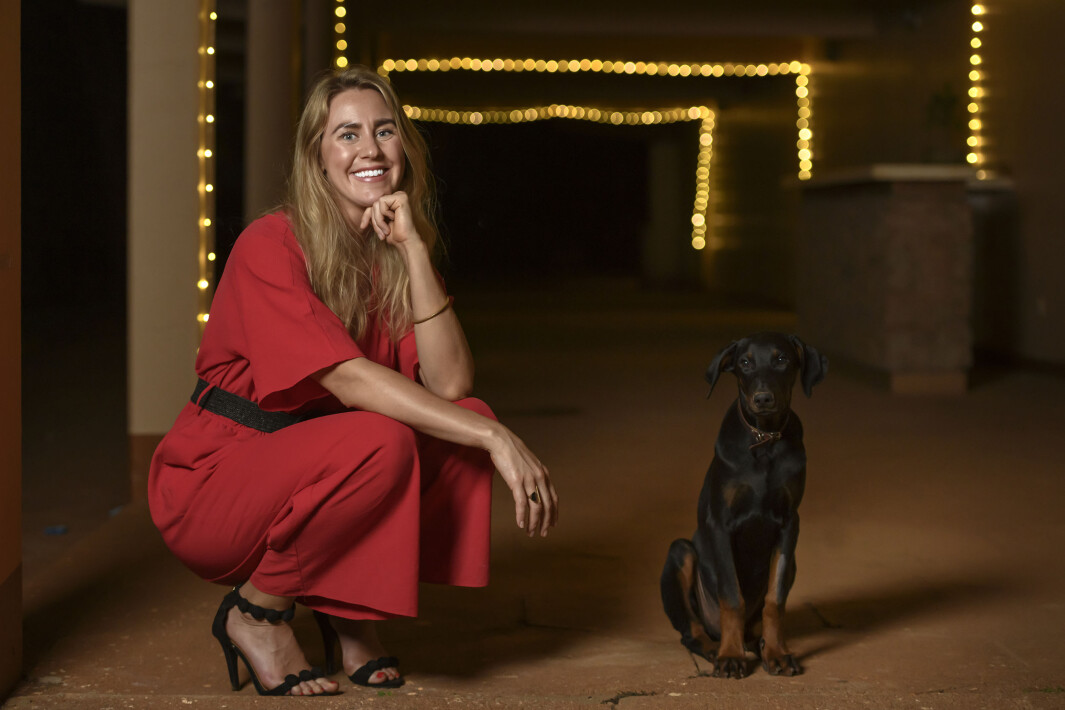 Thea Sommerseth Myhren har fått seg hund etter at innbruddstyver tok seg inn i huset hennes mens hun sov. Thea Sommerseth Myhren har fått seg hund etter at innbruddstyver tok seg inn i huset hennes mens hun sov.
