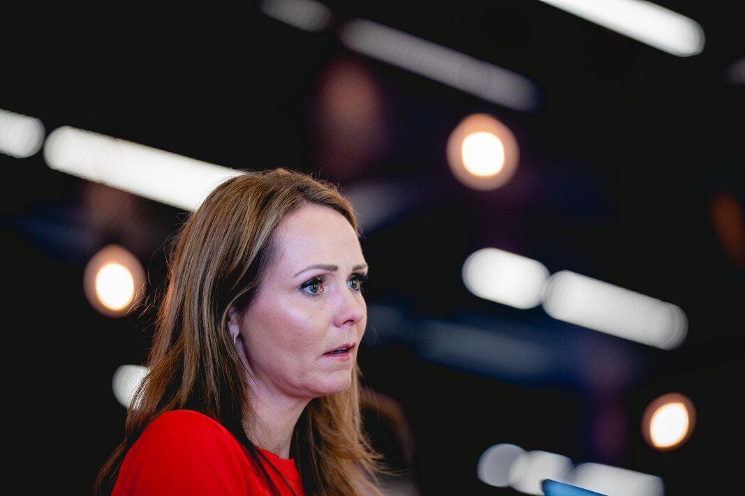 Digitaliseringsminister Linda Hofstad Helleland avholdt innspillsmøte om datadrevet økonomi og innovasjon i den personvern-kritiserte appen Clubhouse. Digitaliseringsminister Linda Hofstad Helleland avholdt innspillsmøte om datadrevet økonomi og innovasjon i den personvern-kritiserte appen Clubhouse.