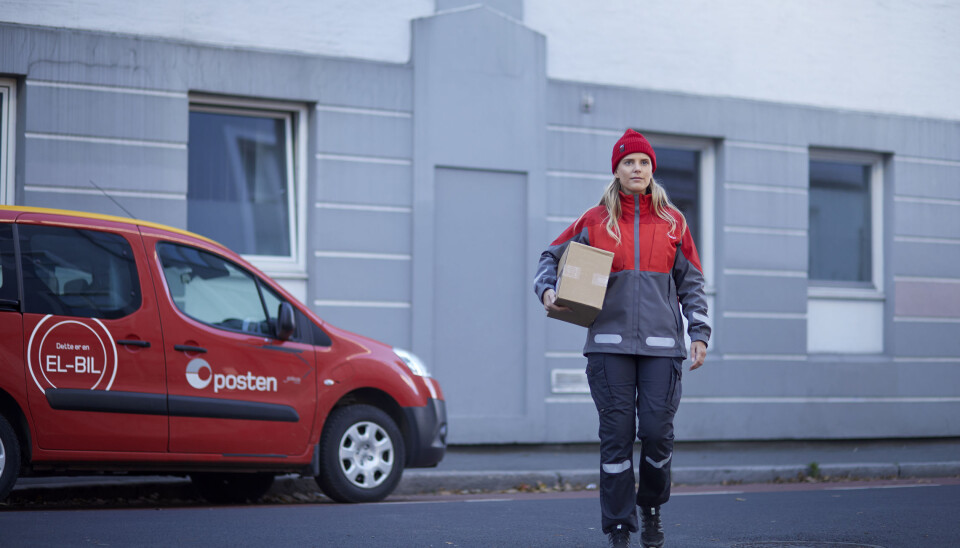 Like raskt, bare grønnere! I Oslo leveres nå alle pakker hjem med elbil. Ambisjonen er å levere grønt i alle i byer i Norge i løpet av 2021.