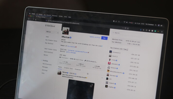 Slik ser startsiden du på BitClout via profilen til Mentum. Som Twitter og Facebook består landingsiden av en feed som man kan scrolle nedover i evigheter Slik ser startsiden du på BitClout via profilen til Mentum. Som Twitter og Facebook består landingsiden av en feed som man kan scrolle nedover i evigheter