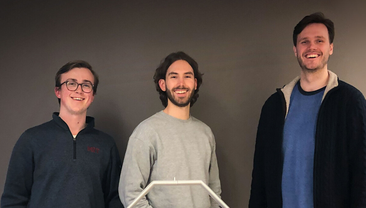 Studentene brukte pandemien til å starte droneselskap for frakt av biologiske prøver: Nå skal de fly utenfor landets grenser