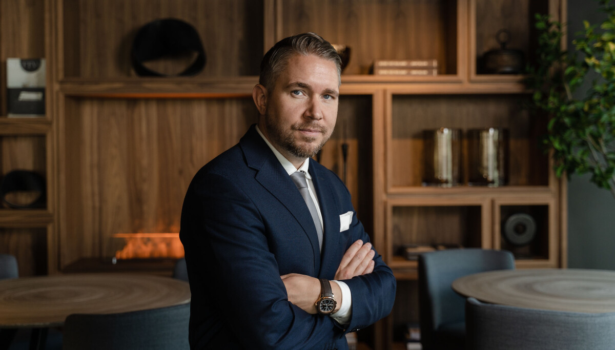 Nå setter den norske gründeren danske og svenske advokater under lupen