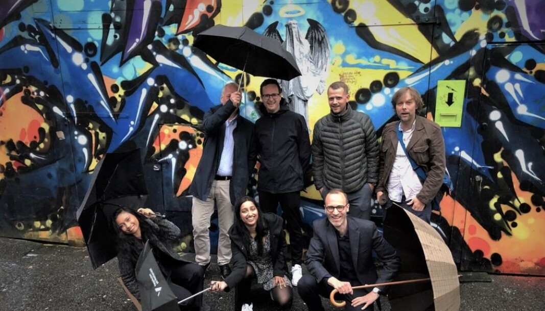 7Analytics-teamet. Nede fra venstre: Mathusha Sivapalan, Sarumathy Soosaipillai og Jonas Aas Torland Oppe Fra venstre: Rolf Monsen, Helge Jørgensen, Lars Sperrevik og Werner Svellingen. 7Analytics-teamet. Nede fra venstre: Mathusha Sivapalan, Sarumathy Soosaipillai og Jonas Aas Torland Oppe Fra venstre: Rolf Monsen, Helge Jørgensen, Lars Sperrevik og Werner Svellingen.