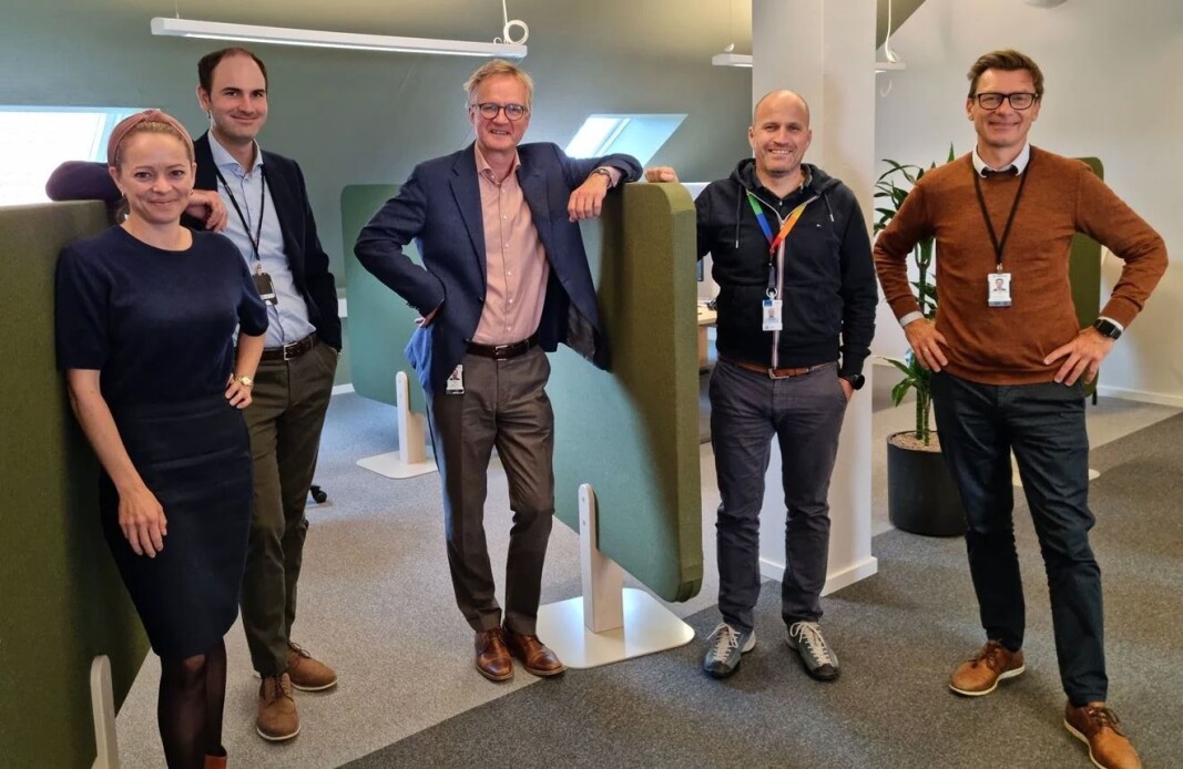 Sintef TTO-teamet, f.v. investeringssjef Eli Grong Aursand, CFO Morten Frost-Nielsen, administrerende direktør Anders Lian, investeringssjef Inge Hovd Gangås og investeringssjef og IP Manager Jostein Bjøndal. Sintef TTO-teamet, f.v. investeringssjef Eli Grong Aursand, CFO Morten Frost-Nielsen, administrerende direktør Anders Lian, investeringssjef Inge Hovd Gangås og investeringssjef og IP Manager Jostein Bjøndal.