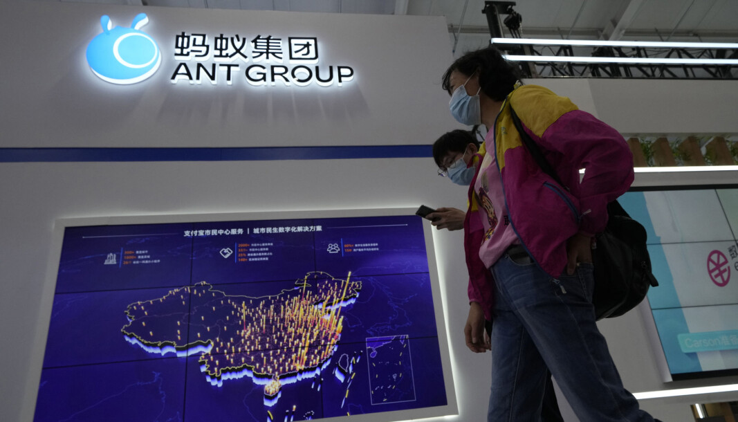 Ant Group eier Alipay, betalingsappen som kan bli nødt til å skille ut lånevirksomheten sin i et separat selskap. Ant Group eier Alipay, betalingsappen som kan bli nødt til å skille ut lånevirksomheten sin i et separat selskap.
