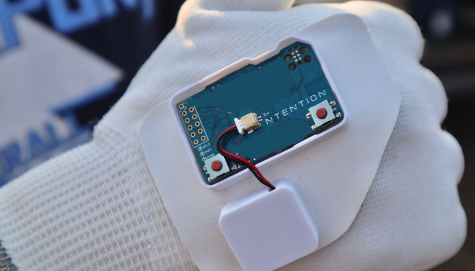 Ntention Astronaut Smart Glove (ASG) sitt 'electronics board' er designet av Jostein Lysberg med støtte fra Nordic Semiconductor. Foto: NASA Haughton-Mars Project / Pascal Lee