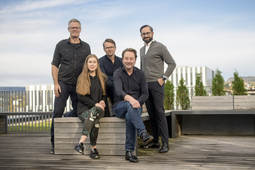 Runway-teamet f.v. Tor Bækkelund, Thea Wiig, styreleder Martin Bech Holte, Kjell Inge Røkke og Sagar Chandna. Runway-teamet f.v. Tor Bækkelund, Thea Wiig, styreleder Martin Bech Holte, Kjell Inge Røkke og Sagar Chandna.