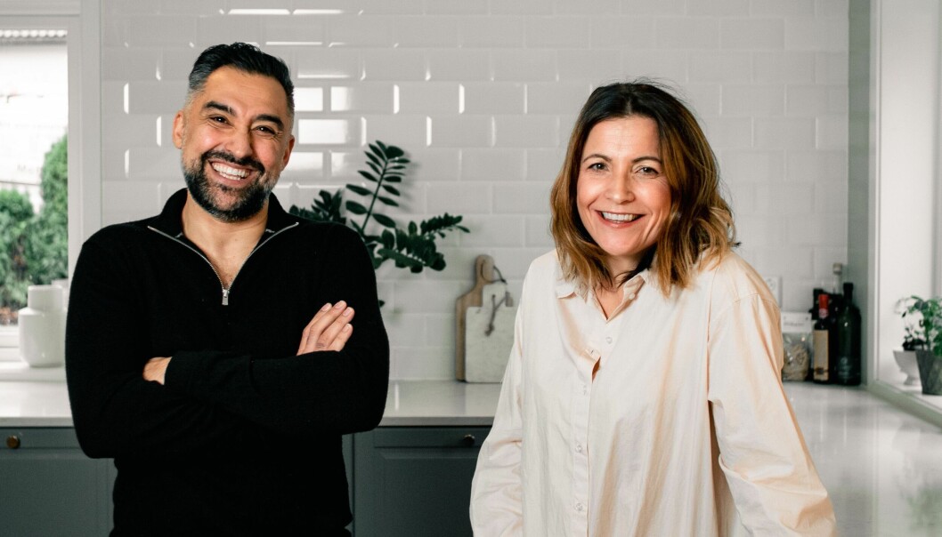 Mano Rashidi og Silje Rosness Dahle skal levere kokkekurs for barn gjennom den digitale plattformen Chew Mano Rashidi og Silje Rosness Dahle skal levere kokkekurs for barn gjennom den digitale plattformen Chew