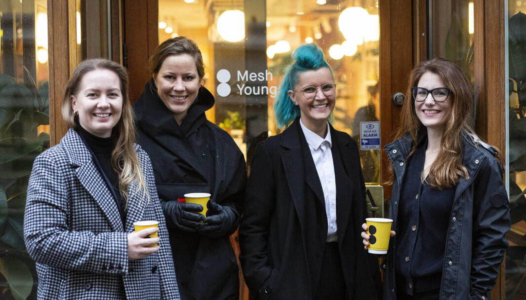 Teknologigründerne Karoline Sjødal Olsen i Blue Lice, Merete Nygaard i Lexolve, Charlotte Aschim i TotalCtrl og Deborah Karlsen i Think Outside dannet for flere år siden The Force, en gruppe der de kan dele ærlig om både opp- og nedturer i oppstartsselskapet sitt. Teknologigründerne Karoline Sjødal Olsen i Blue Lice, Merete Nygaard i Lexolve, Charlotte Aschim i TotalCtrl og Deborah Karlsen i Think Outside dannet for flere år siden The Force, en gruppe der de kan dele ærlig om både opp- og nedturer i oppstartsselskapet sitt.