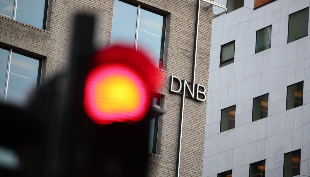 Konkurransetilsynet sier nei til DNBs oppkjøp av Sbanken. Konkurransetilsynet sier nei til DNBs oppkjøp av Sbanken.