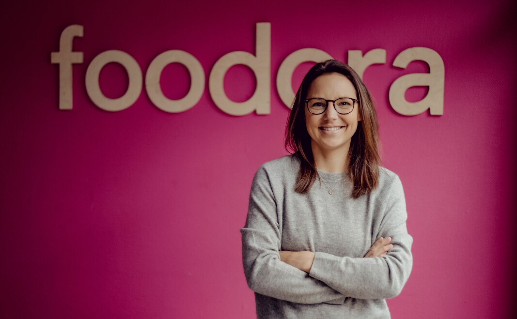Norgessjef i Foodora, Elisabeth Myhre, mener egen lansering av pakkelevering er større for konkurrentene enn dem selv.