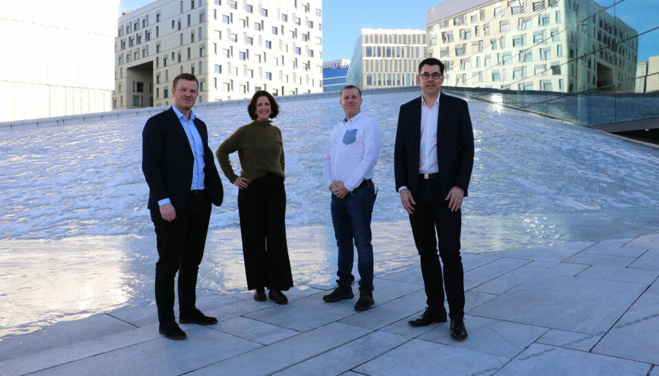 F.v. Mats Hagland (forretningsutvikler i Kongsberg Innovasjon), Hilde Holdhus (i Sarsia Seed), Dmitry Shevcheko (co-founder og CTO i Qbee AS), Carsten Lehbrink (Founder og CEO i Qbee AS).