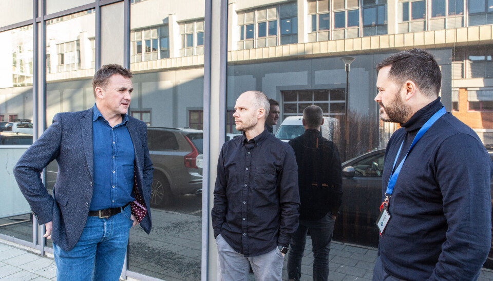 Fra venstre: Investor Peter Tang Thomsen med gründerne Per Nestor Warp og Stian Davidsen.