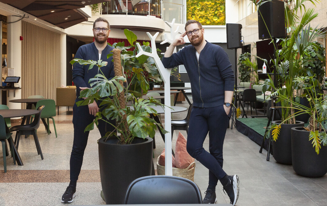 Dobbeltrolle. Hvis du møter Daniel Isdal Furset på EPI Center i Oslo, kan det være nødvendig å spørre om det er Fintech Norway-Furset t.v eller NCF-Daniel du møter. Dobbeltrolle. Hvis du møter Daniel Isdal Furset på EPI Center i Oslo, kan det være nødvendig å spørre om det er Fintech Norway-Furset t.v eller NCF-Daniel du møter.