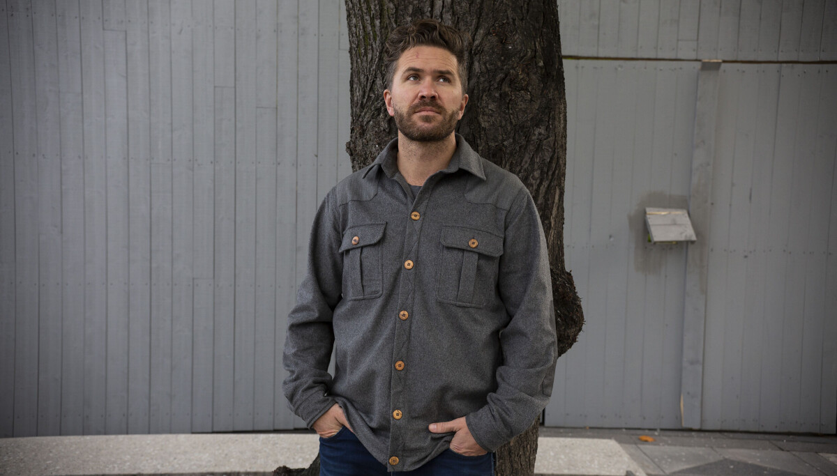 Klesgründeren som vil at du skal kjøpe mindre, vil overbevise folk flest om å investere