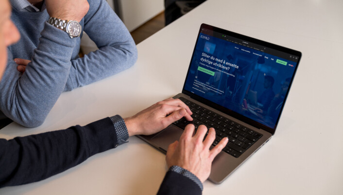 <span class=" font-weight-bold" data-lab-font_weight_desktop="font-weight-bold">VI-KULTUR:</span> Cefalo jobber mye med å dyrke frem en felles kultur mellom kunden i Norge og teamet i Bangladesh. (Foto: Daniel Novello, Pressworks) <span class=" font-weight-bold" data-lab-font_weight_desktop="font-weight-bold">VI-KULTUR:</span> Cefalo jobber mye med å dyrke frem en felles kultur mellom kunden i Norge og teamet i Bangladesh. (Foto: Daniel Novello, Pressworks)
