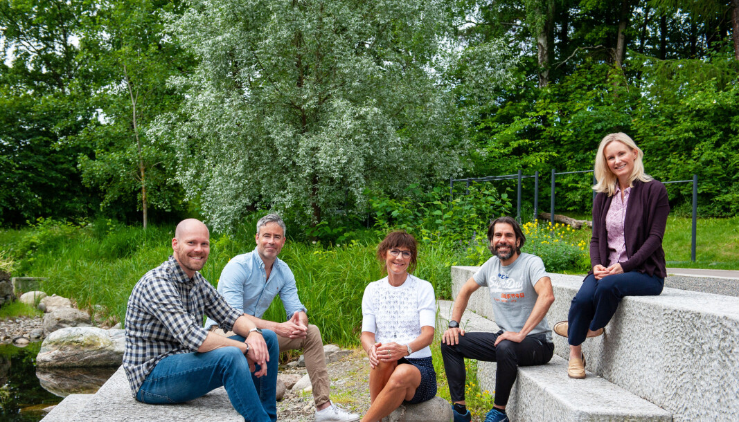 Teamet i InVivo (fra venstre): Lars Geir Whist Tvedt, Sensor Probe Lead, Joachim Paasche , Active Board Member, Ingelin Clausen, CEO & CTO, Daniel Aragao, Solutions Architect, Anette Bratteberg, Business Development Manager. Teamet i InVivo (fra venstre): Lars Geir Whist Tvedt, Sensor Probe Lead, Joachim Paasche , Active Board Member, Ingelin Clausen, CEO & CTO, Daniel Aragao, Solutions Architect, Anette Bratteberg, Business Development Manager.