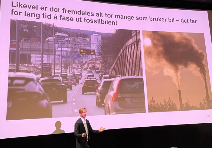 Joule-sjef Henning Anthonsen jobbet over fire år i Sporveien, sist som "Head of Corporate Strategy & Growth Initiatives", før han nylig tok Joule ut av storselskapet. Joule-sjef Henning Anthonsen jobbet over fire år i Sporveien, sist som "Head of Corporate Strategy & Growth Initiatives", før han nylig tok Joule ut av storselskapet.