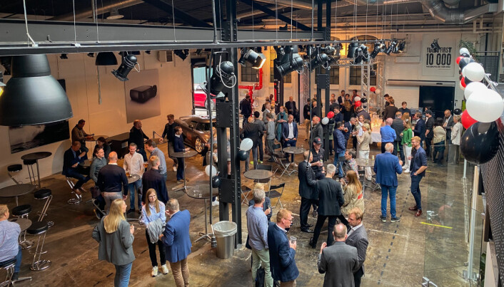 Verkstedhallen på Eker Werks på Skøyen skal ha rom for både mekking og events. Her fra åpningen nylig. Verkstedhallen på Eker Werks på Skøyen skal ha rom for både mekking og events. Her fra åpningen nylig.