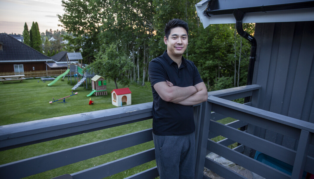 Thuc Hoang har rukket å legge nye planker på verandaen, men stort sett all annen tid har gått med til barn og selskap denne sommeren så langt. Thuc Hoang har rukket å legge nye planker på verandaen, men stort sett all annen tid har gått med til barn og selskap denne sommeren så langt.