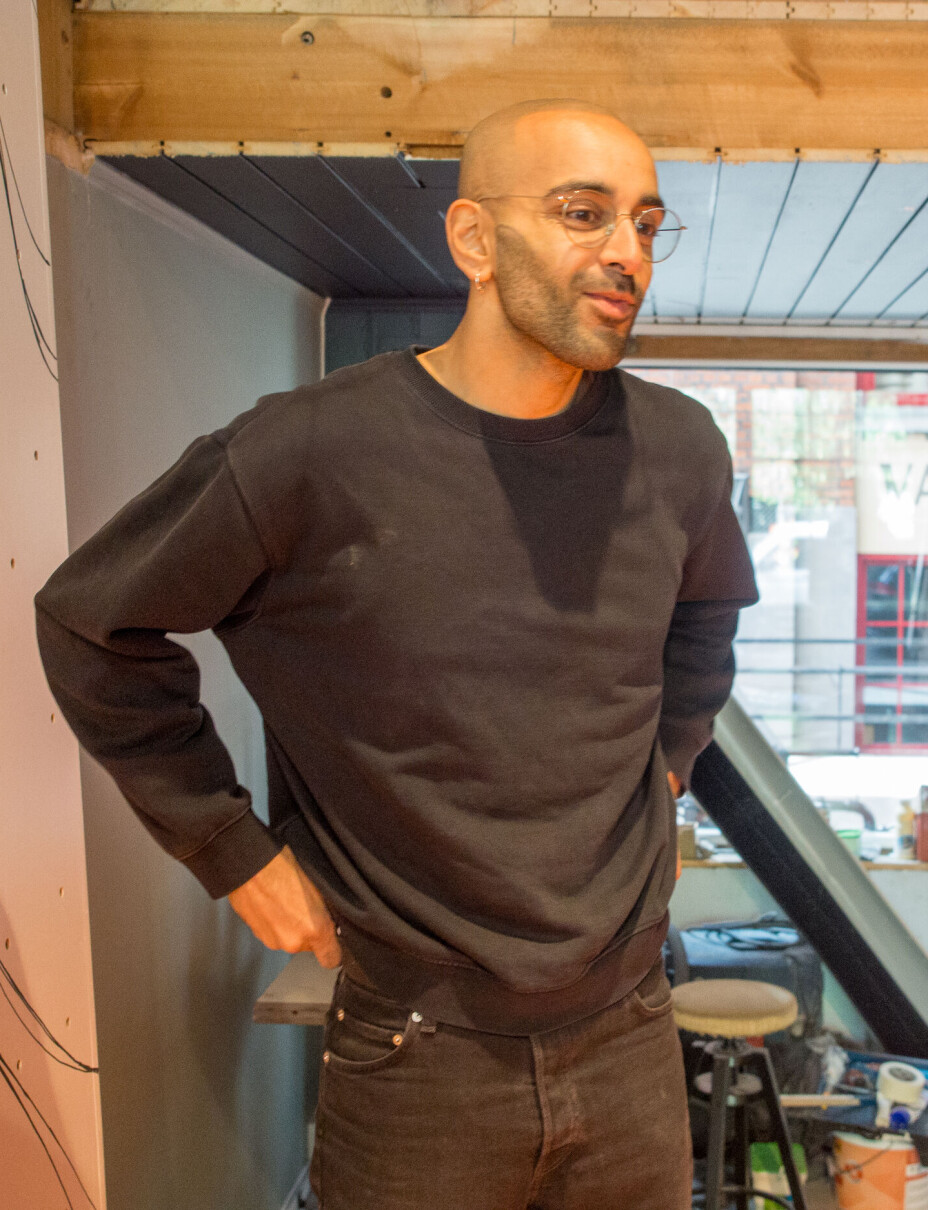 Programleder, danser og gründer Adil Khan