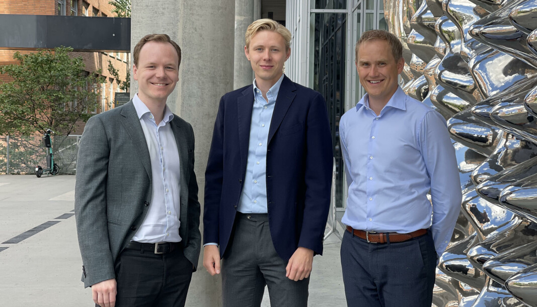 Operativ sjef I Ove Hogneland (f.v.) og daglig leder Espen Kittilsen i Fundingpartner Securities samt Fundingpartner Group-sjef Geir Atle Bore etablerer Norges minste investeringsbank. Operativ sjef I Ove Hogneland (f.v.) og daglig leder Espen Kittilsen i Fundingpartner Securities samt Fundingpartner Group-sjef Geir Atle Bore etablerer Norges minste investeringsbank.