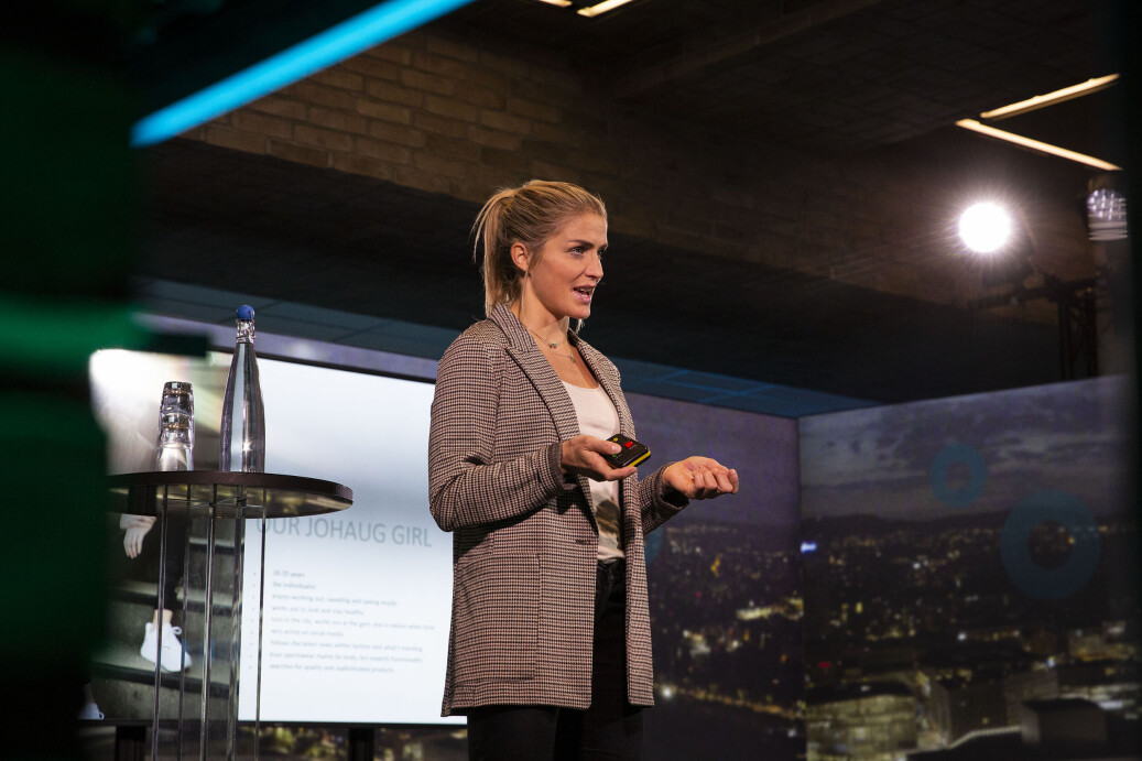 Therese Johaug holdt innlegg på DNB NXT-konferansen, om nedturer og oppturer med merkevaren Therese Johaug holdt innlegg på DNB NXT-konferansen, om nedturer og oppturer med merkevaren