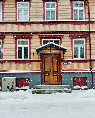 Trehusbebyggelse i bydelen Kalamaja i Tallinn. Trehusbebyggelse i bydelen Kalamaja i Tallinn.
