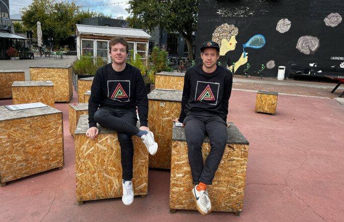 Selskapet ligger i området Telliskivi Creative City vis-a-vis Kalamaja. Sahlen beskriver Telliskivi som «et område med barer, kontorer, restaurentar og utendørsområder med bordtennisbord etc. Veldig kult». Selskapet ligger i området Telliskivi Creative City vis-a-vis Kalamaja. Sahlen beskriver Telliskivi som «et område med barer, kontorer, restaurentar og utendørsområder med bordtennisbord etc. Veldig kult».