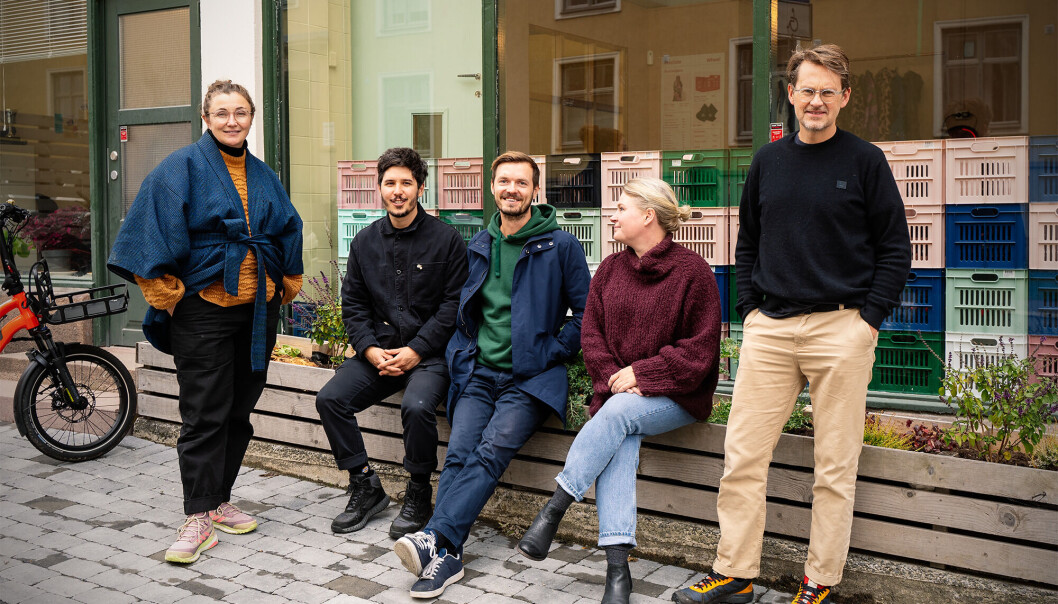 Teamet i Whee! fra venstre: Kari Anne Solfjell Eid (CPO), Luis Aldana (COO), Ryszard Rzepa (Tech lead), Cathrine Movold (CEO), Anders Hansen (CDO). Teamet i Whee! fra venstre: Kari Anne Solfjell Eid (CPO), Luis Aldana (COO), Ryszard Rzepa (Tech lead), Cathrine Movold (CEO), Anders Hansen (CDO).