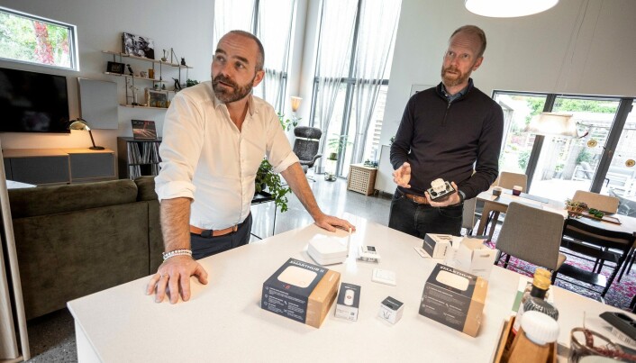 KONTROLL: Produktdirektør Thor Einar Strand og salgssjef Kristian Lyngmo i Futurehome forteller hvordan StrømKontroll samler flere smarthusløsninger i ett system. KONTROLL: Produktdirektør Thor Einar Strand og salgssjef Kristian Lyngmo i Futurehome forteller hvordan StrømKontroll samler flere smarthusløsninger i ett system.