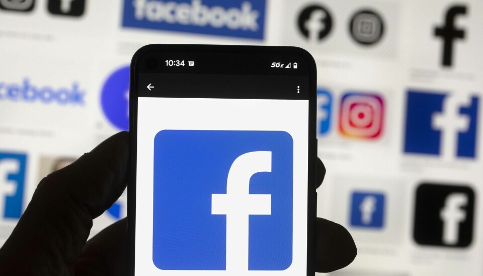 Nå skal Meta ta betalt for å verifisere kontoer på Facebook og Instagram. (AP Photo/Michael Dwyer, File)