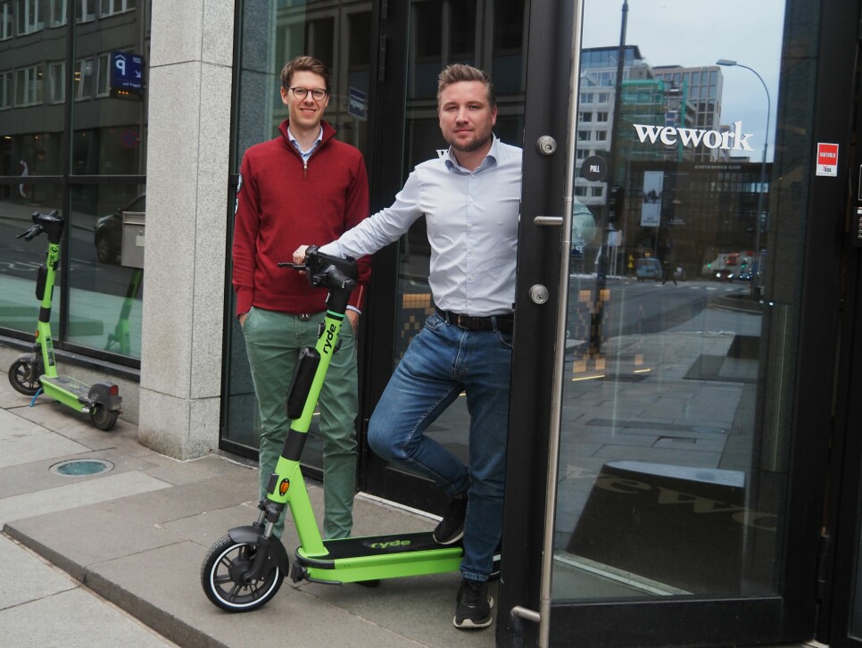 CEO Tobias W. Balchen og CTO Alexander Aagreen i Ryde Technology får endelig rulle sine elsparkesykler ut på gatene i hjembyen Oslo.
