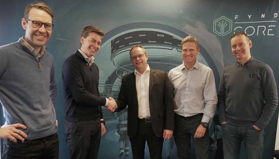 Fra venstre: Håvard Røste (direktør teknologi og data, Kilde), Ståle Bråtebekken (daglig leder G64 Vekst), Knut Henrik Aas (CEO, Fynd Reality), Ronny Pedersen (styreleder, Fynd Reality) og Endre Krogsrud (investment manager, First Seed) (Foto: Fynd Reality)