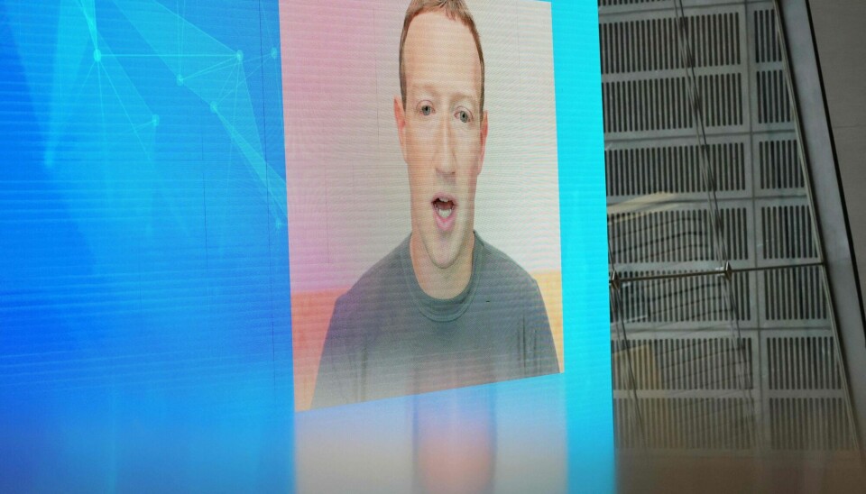 Mark Zuckerberg lover å introdusere AI i alle Meta-produkter.