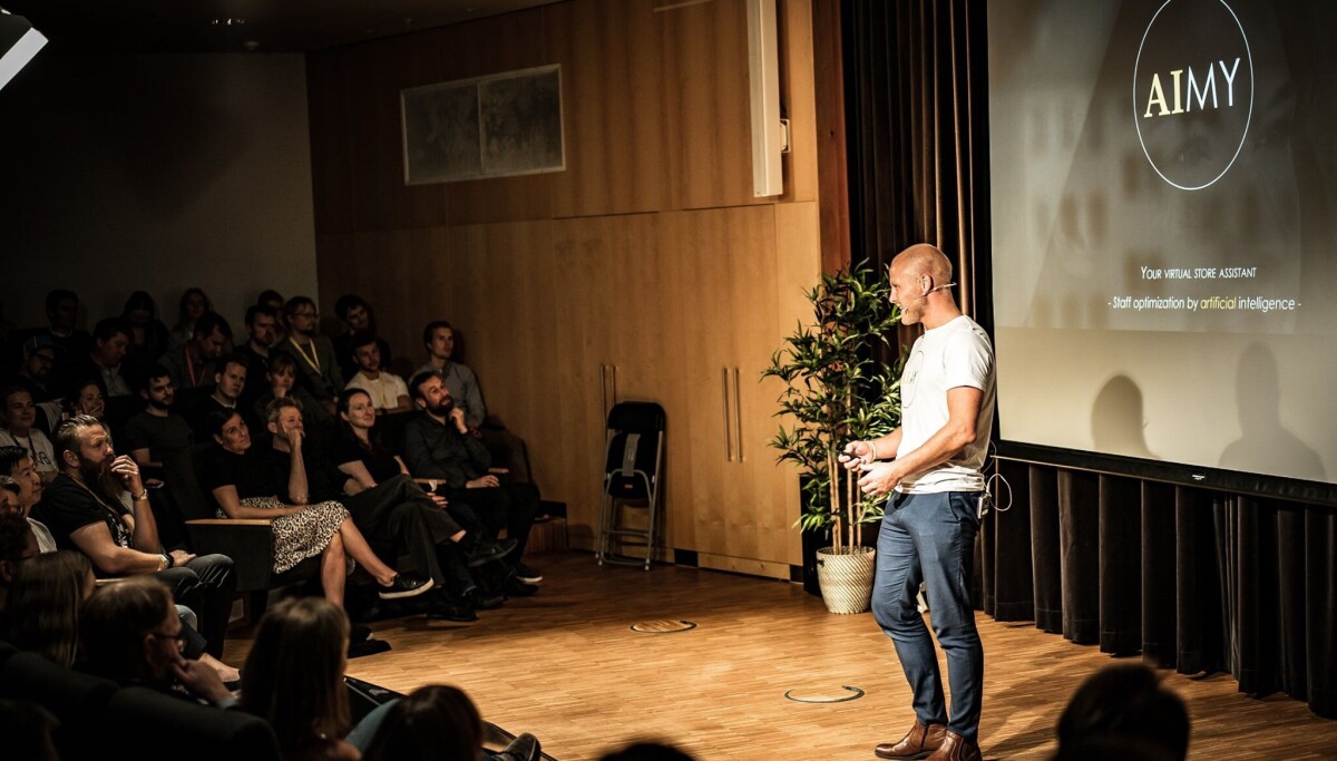 Tidligere butikksjef henter millioner for å løse vaktlister med kunstig intelligens