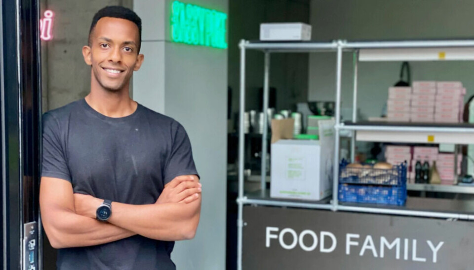 Nathan Jirenyaa Etefa i Food Family.