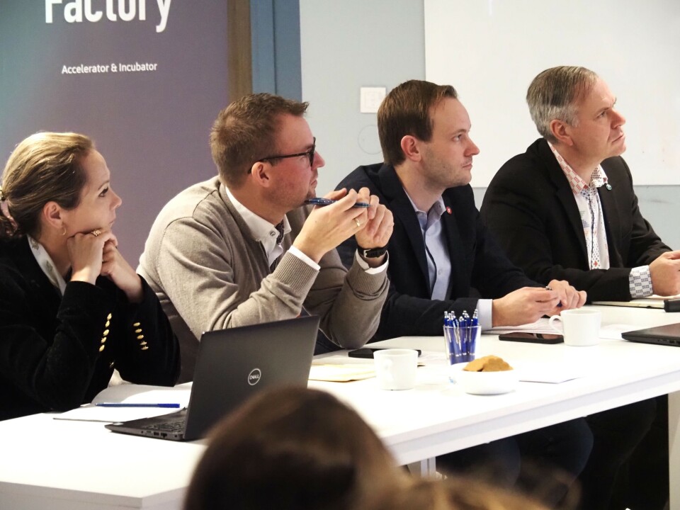Politikerne Linda Hofstad Helleland (H), Kjell Ingolf Ropstad (Krf), Sivert Bjørnstad (Frp) og Alfred Bjørlo (V) under The Factorys innspillsmøte med gründere.