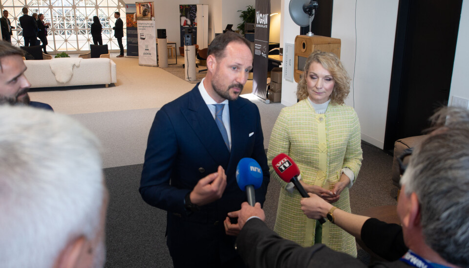 Han majestet kronprins Haakon med næringsminister Jan Christian Vestre til venstre og digitaliseringsminister Karianne Tung til høyre.