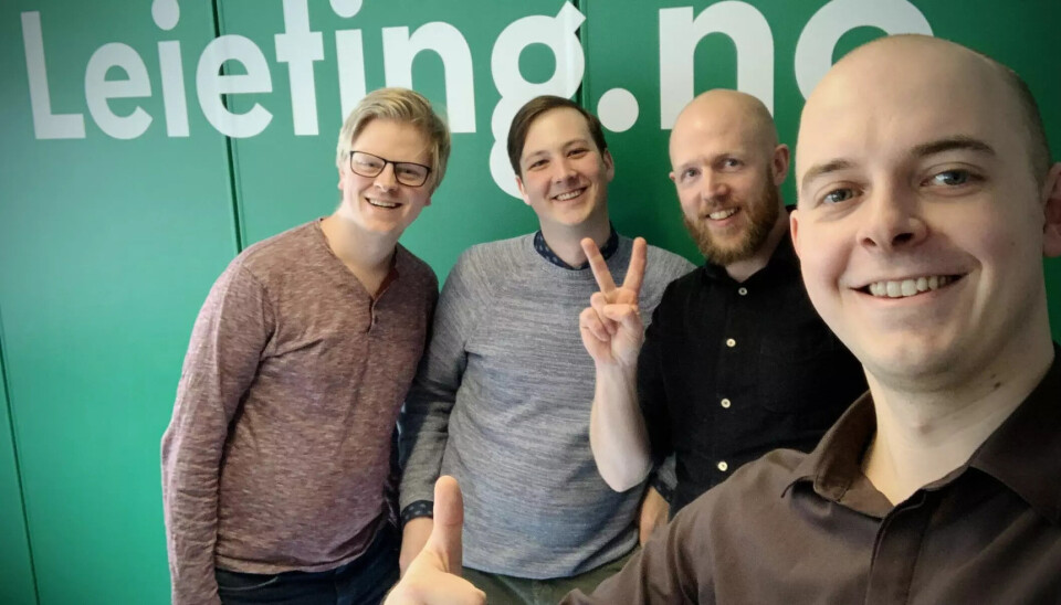 Leieting-gründererne i 2019: Christer Hansen Eriksen (foran) og teamet Thomas Sunde Nielsen (nummer 1 fra venstre) og Kim Røen (nummer 2 fra venstre) er på plass i Stockholm sammen med Ola Degerfors (nummer 3 fra venstre) i Hygglo.