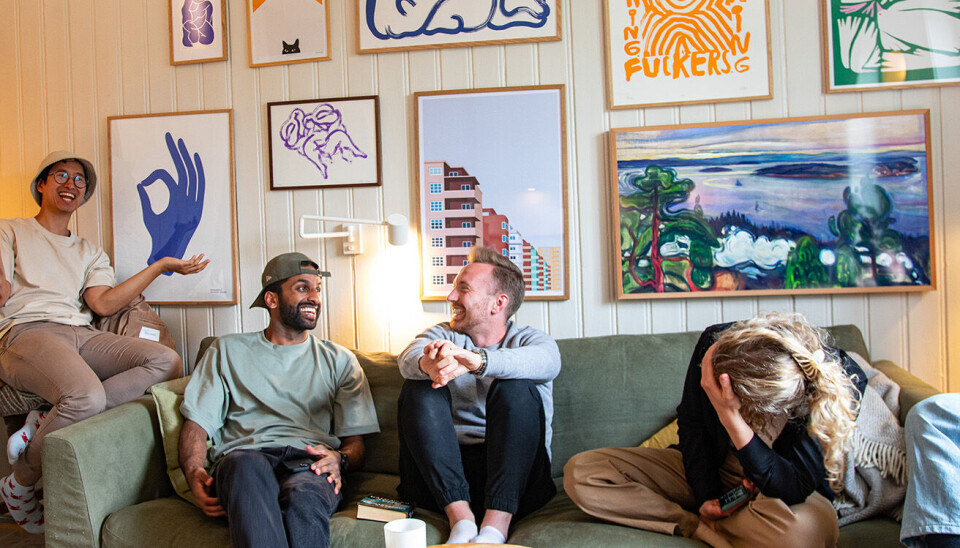 Latteren henger som regel alltid løst når gjengen treffes hos Lien i Oslo. Ulrikke Lien og bokklubben