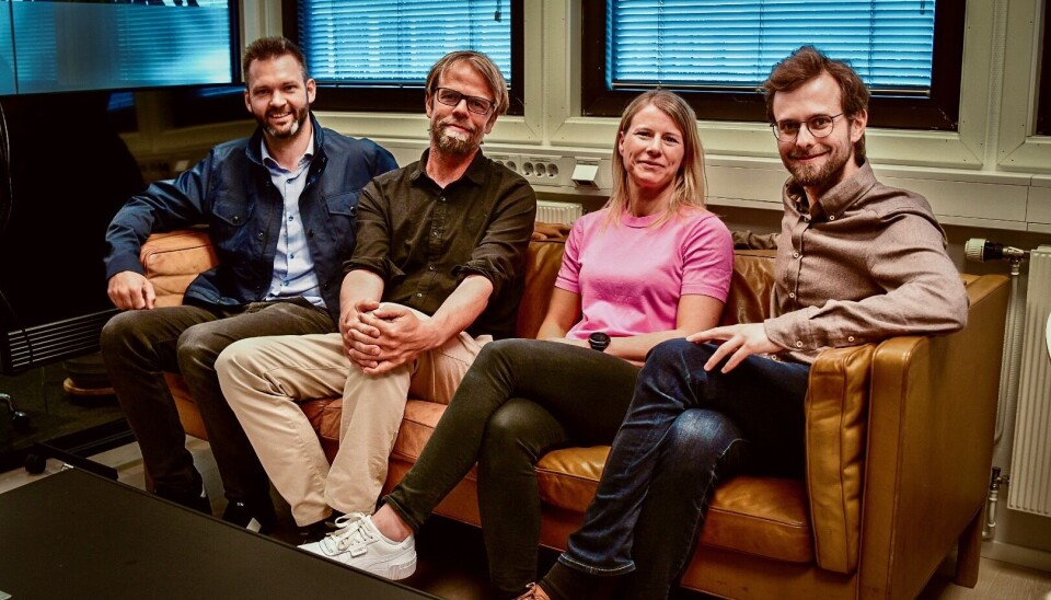 I Bodø: Gründer Eirill Pettersen Buvik og Anders Waage Nilsen i midten, flankert av to av engleinvestorene, Roar Eidissen i Ramnan As (til venstre) og Thomas Jakhelln fra Christian Jakhelln AS.