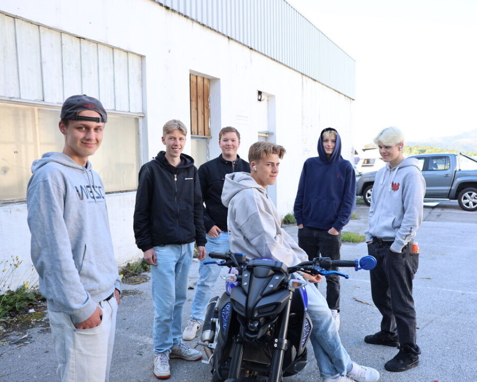 Følger med: Lucas Kjerpeset Ulriksen, Daniel Røyrvik Fløholm, Alexander Brandsøy Midtbø, Gaute Gulbranson, Nicolai Korneliussen og Mikkel Fester Würtz har fått med seg at Evoy lager raske elmotorer.