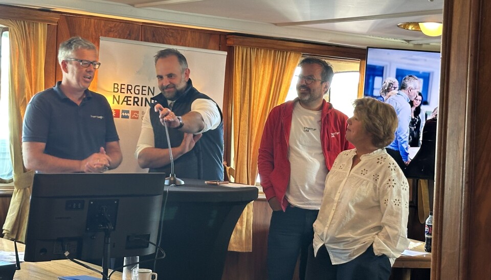 I samme båt her: Gründer Svenn Erik Edal, NHH-professor Tim Brammermans, leder for Startuplab i Bergen Erlend Waaler og ordstyrer Ragnhild Stolt-Nielsen.