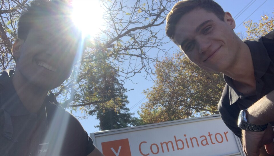 Fra venstre: Shravan Nageswaran og Luis Wenus startet Stowe sammen mens de studerte i London. Her på besøk i Silicon Valley og hos Y Combinator.