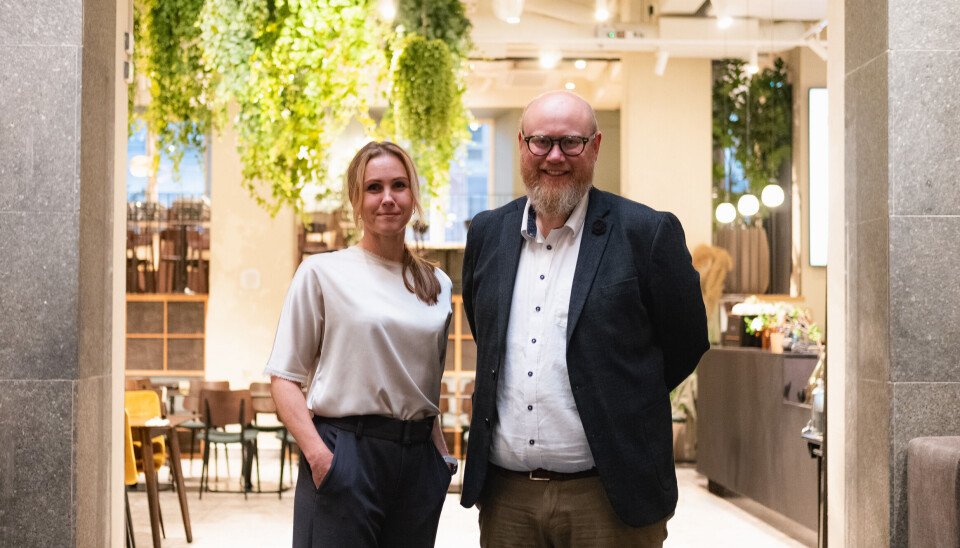 Kristin Møllerplass sammen med Oculos-sjef, Toralf Waaktaar-Slokvik.