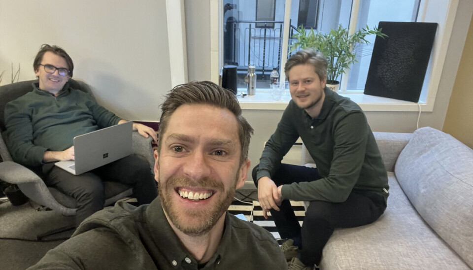 Trio i mosegrønt: Fra venstre Krister Karto(CTO), Dagfinn Edvardsen(CEO) og Sverre Helland(UX-lead).